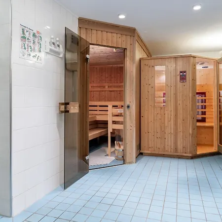 Strand-park Strand-park V22 アパート